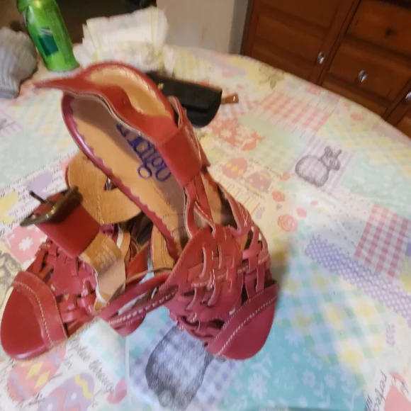 Red Wedge hill sandal - Picture 1 of 4